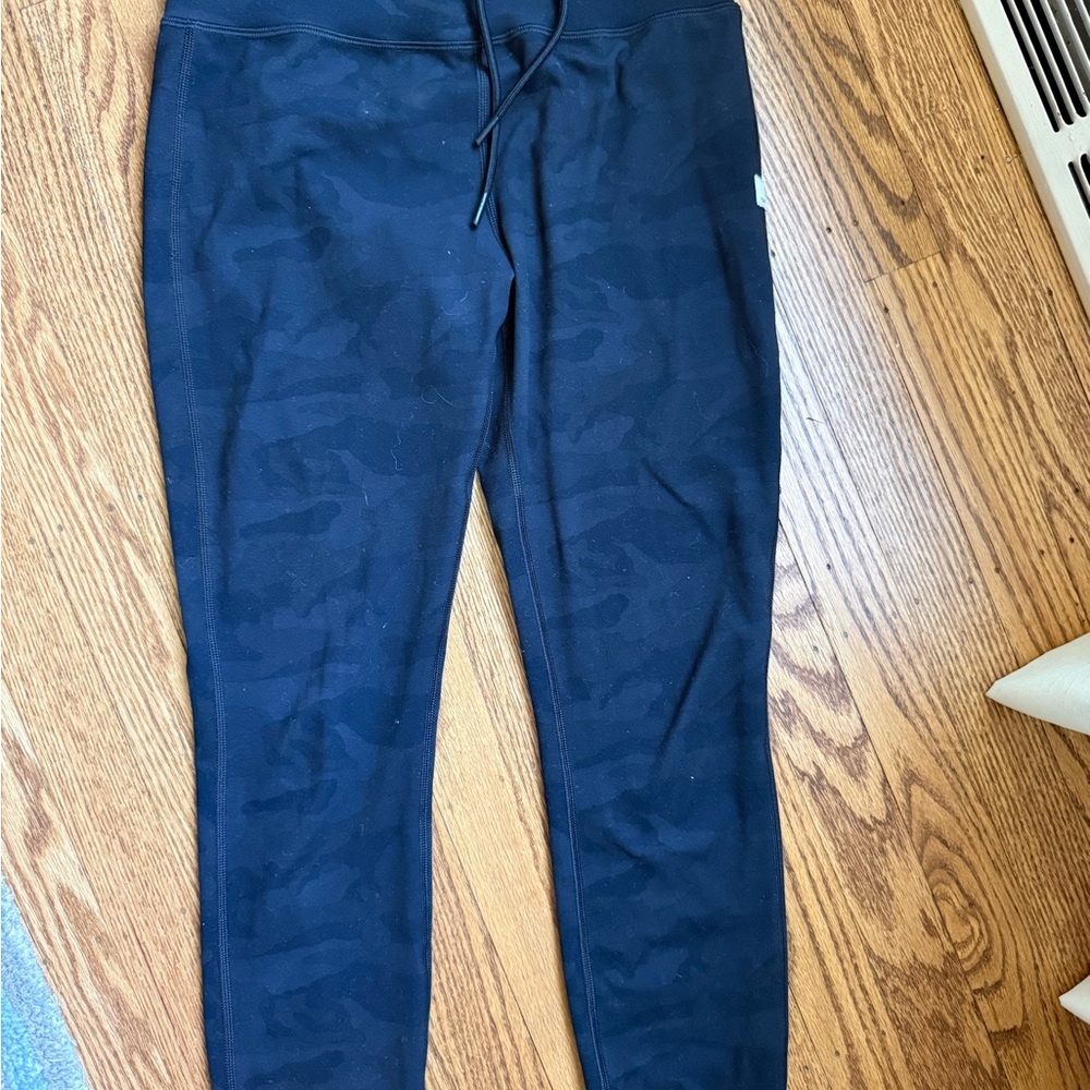Vuori Black Camo Leggings